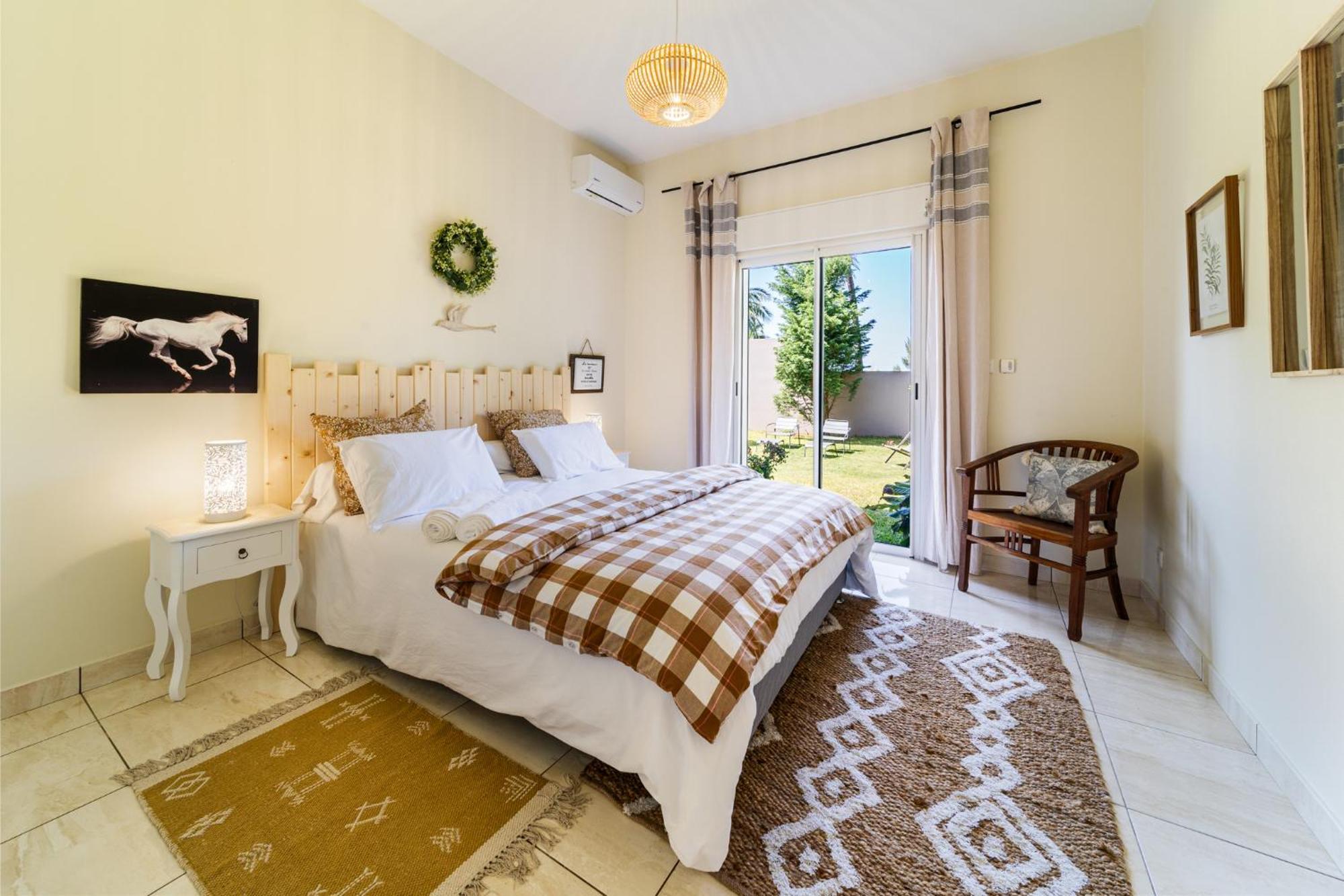 Villa Et Grand Jacuzzi Six Personnes, En Pleine Nature Saint-Joseph Exterior foto